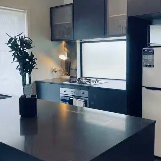 Avondale Heights - Photo 1