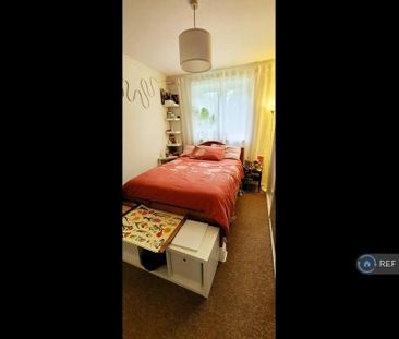 3 bedroom maisonette to rent - Photo 3
