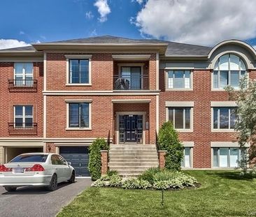 Crois. du Louvre, J4Y 0B7, Brossard - Photo 1