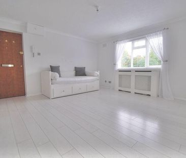 Studio to rent - Photo 6