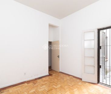 Apartamento com 2 quartos e 56m² para alugar em Cidade Baixa, Porto... - Foto 5