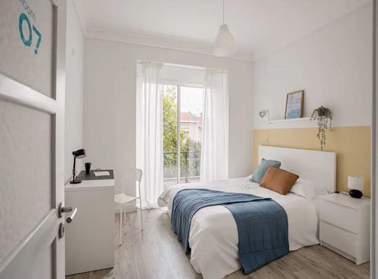 Avenida da Igreja, Lisbon, Lisbon 1700-236 - Photo 1