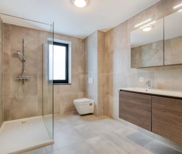 Nieuwbouwwoning met 4 slaapkamers, tuin, terras en 2 autostaanplaat... - Foto 3