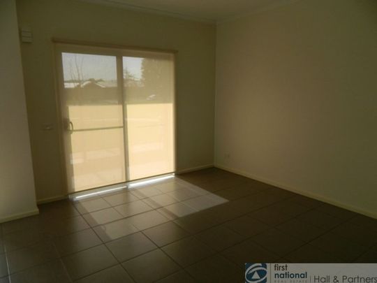 11/11 Howqua Place, 3810, Pakenham Vic - Photo 1