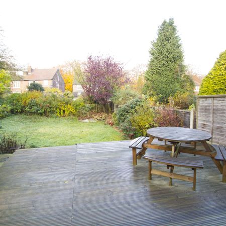 4 bedroom semi-detached house to rent - Photo 4