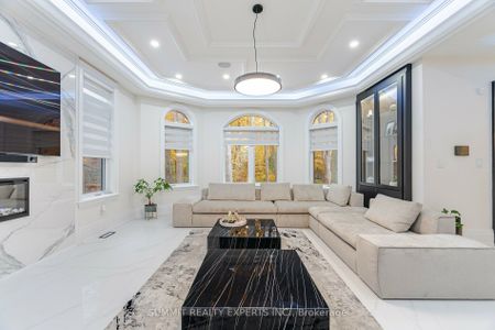 For Lease - 2610 Mississauga Road, Mississauga, Ontario - Photo 2