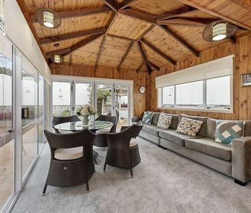 12 Ellerslie Avenue - Photo 1