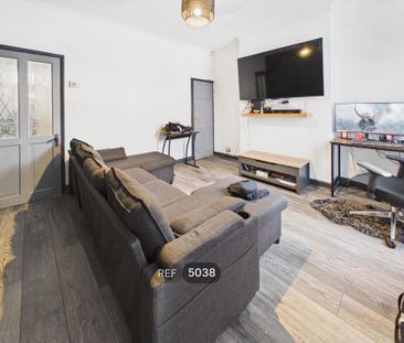 2 bedroom terraced house to rent - Photo 4