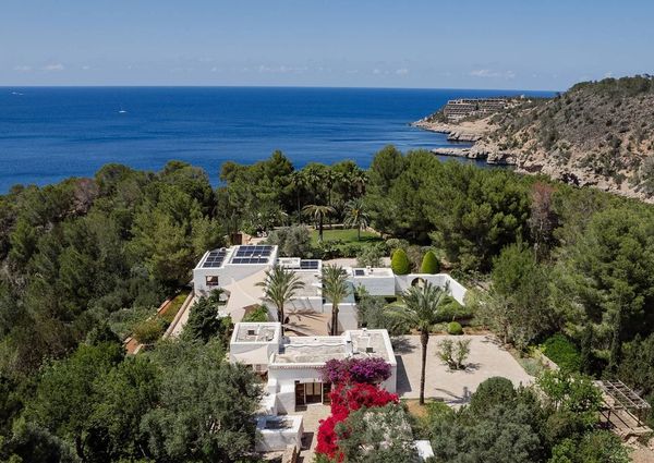6 bedroom luxury Detached House for rent in Cala de Portinatx, Balearic Islands