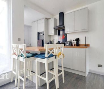 1 bedroom in a house share to rent - Photo 3