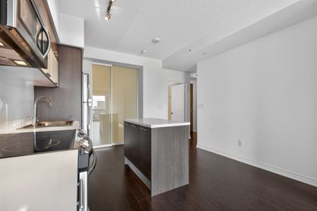 For Lease - 386 Yonge Street Unit# 5208, Toronto, Ontario - Photo 5