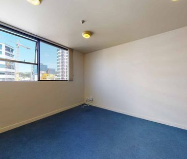 Live in vibrant Manners Street! - Photo 1