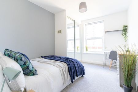 5 bedroom terraced house to rent - Photo 3