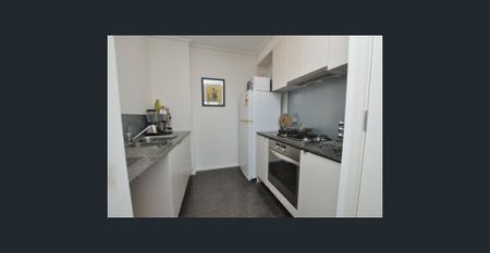 Melbourne Tower: Furnished One Bedroom Apartment in Fantastic Location! - Photo 2