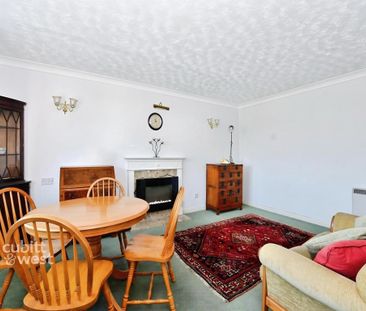 1 bedroom retirement property to rent - Photo 3