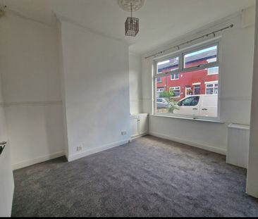 2 Bed Terraced House, Silton Street, M9 - Photo 3