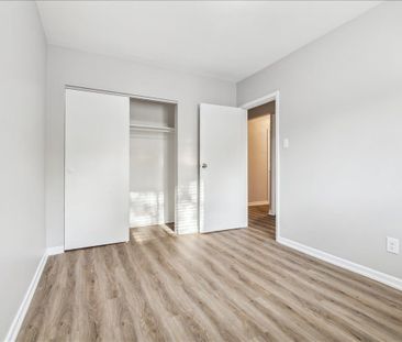 For Lease - 2350 Queensway Drive Unit# 1, Burlington, Ontario - Photo 2