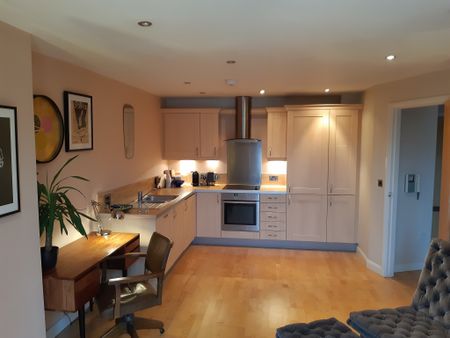 1 Bedroom Flat with Parking for Rent in Nottingham - Photo 5