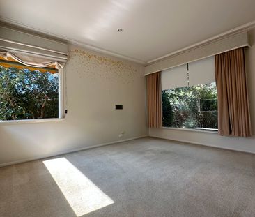 144 Wantirna Road, Ringwood - Photo 2