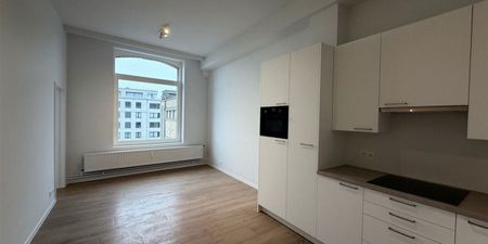 Appartement te huur in Antwerpen voor € 1.200 met 1 slaapkamer - Photo 5