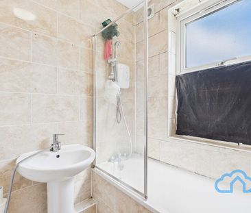 RM3 Regal Court | Enfield | London | N18 2XU - Photo 4