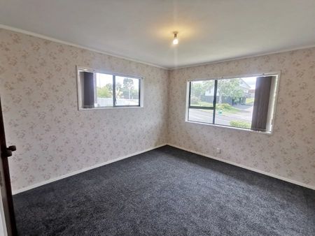 Three bedroom - Dinsdale - Photo 3