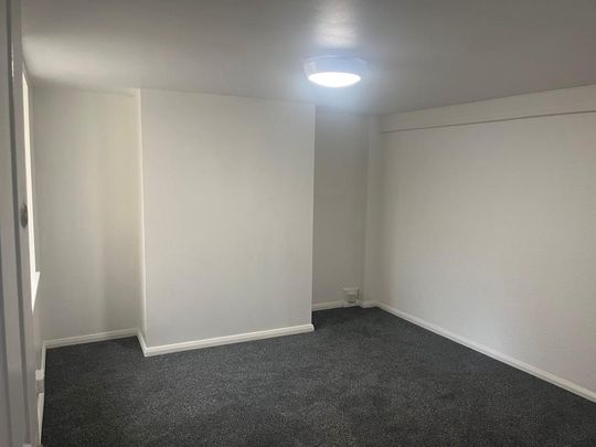 4 bedroom maisonette to rent - Photo 1