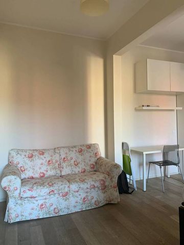 Ampio monolocale con separazione zona notte e giorno - Photo 5