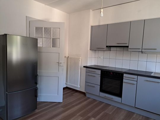 APPARTEMENT DE 3 PIECES AU 2EME ETAGE AVEC BALCON - Foto 1