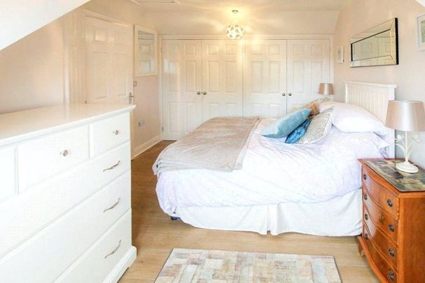 3 bedroom semi-detached house to rent - Photo 1