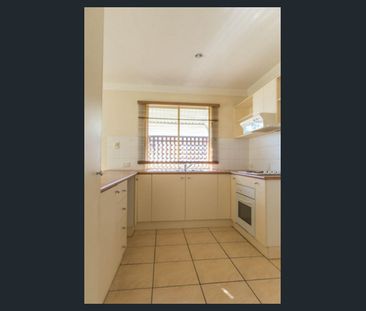 Charming Coopers Plains Family Home - Photo 4