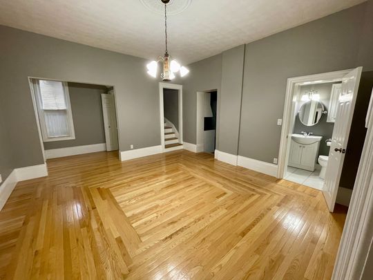 For Lease - 75 Park Avenue, Brantford, Ontario - Photo 1