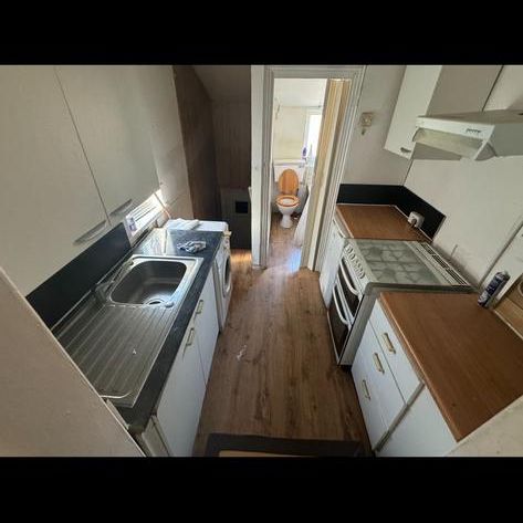 2 bedroom house to rent - Photo 1