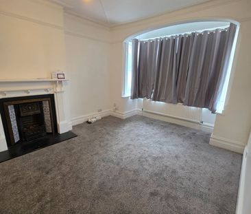 4 Bed Semi-Detached House, Edgar Road, CR2 - Photo 5