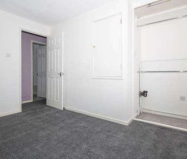 Cranham Close, Abbeymead, Gloucester, GL4 - Photo 2