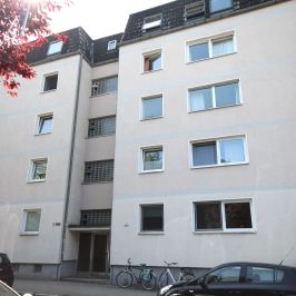 Zentrumsnahe Wohnung mit Balkon und Tiefgarage - Photo 3