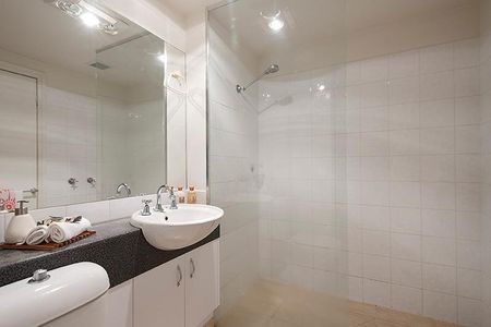 Thinking of selling? Contact our agent - Photo 4