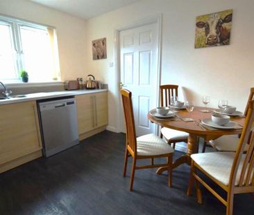 2 bedroom terraced house to rent - Photo 2