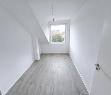 Erstbezug nach Aufstockung: Exklusive 3-Zimmer-Wohnung mit moderner... - Photo 1