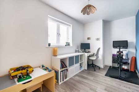 4 bedroom detached house to rent - Photo 5