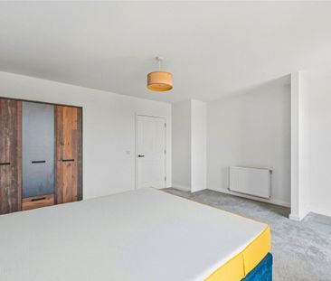 Bathurst Square, N15, London - Photo 4