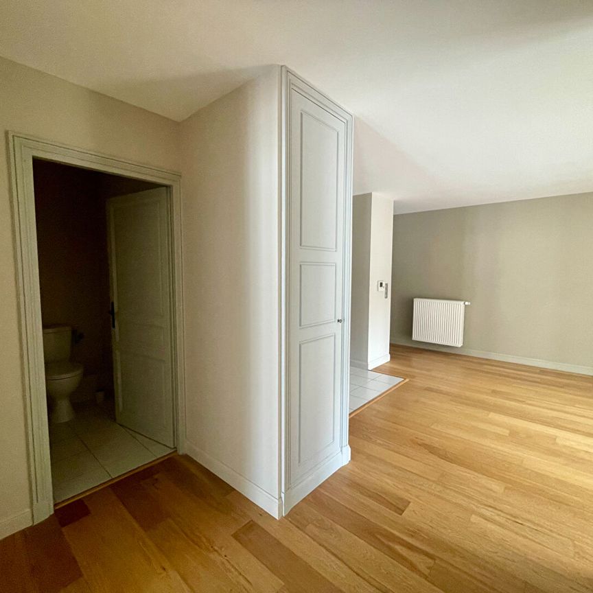 Apartment - Photo 1