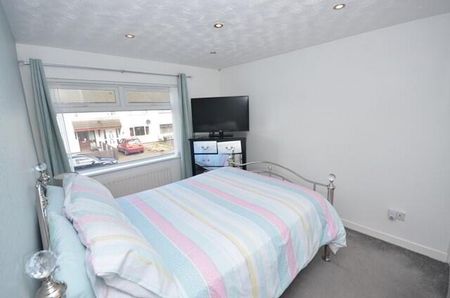 31 Maple Gardens, Carrickfergus, BT38 8EN - Photo 4