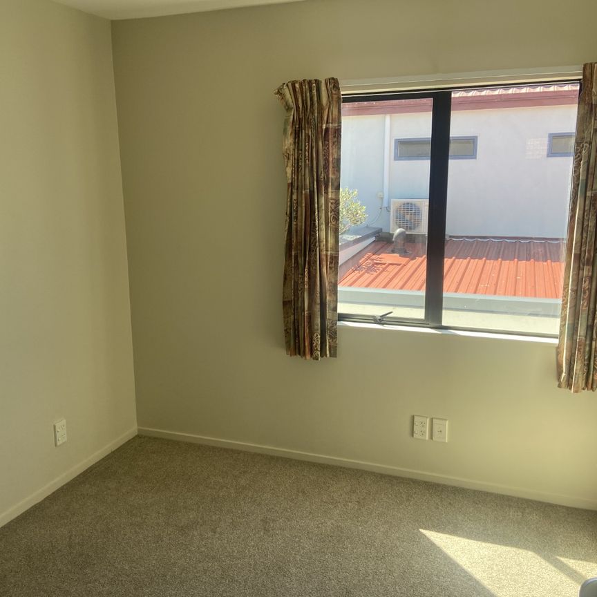 Modern Townhouse 3 bedrooms - Photo 1