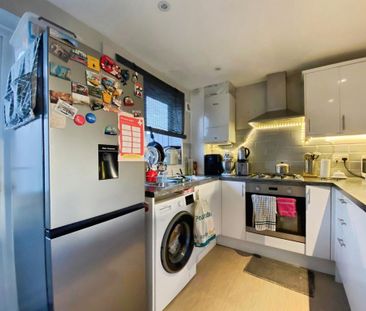 2 bedroom terraced house to rent - Photo 5