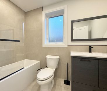 For Lease - 99 Twenty Sixth Street Unit# Main, Toronto, Ontario - Photo 4