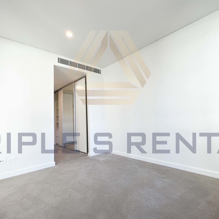 One Bedroom with big study and big Balcony! - Photo 1