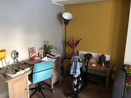 2 Bed Flat, Great Junction Street, EH6 - Photo 3