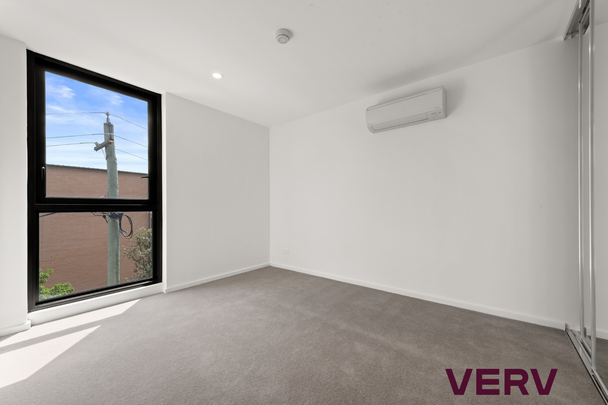 MODERN APARTMENT IN BANKSII - Photo 1