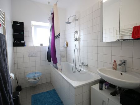 NETTE 3 ZIMMERWOHNUNG IN UNI UND KLINIKUM NÄHE! - Photo 2